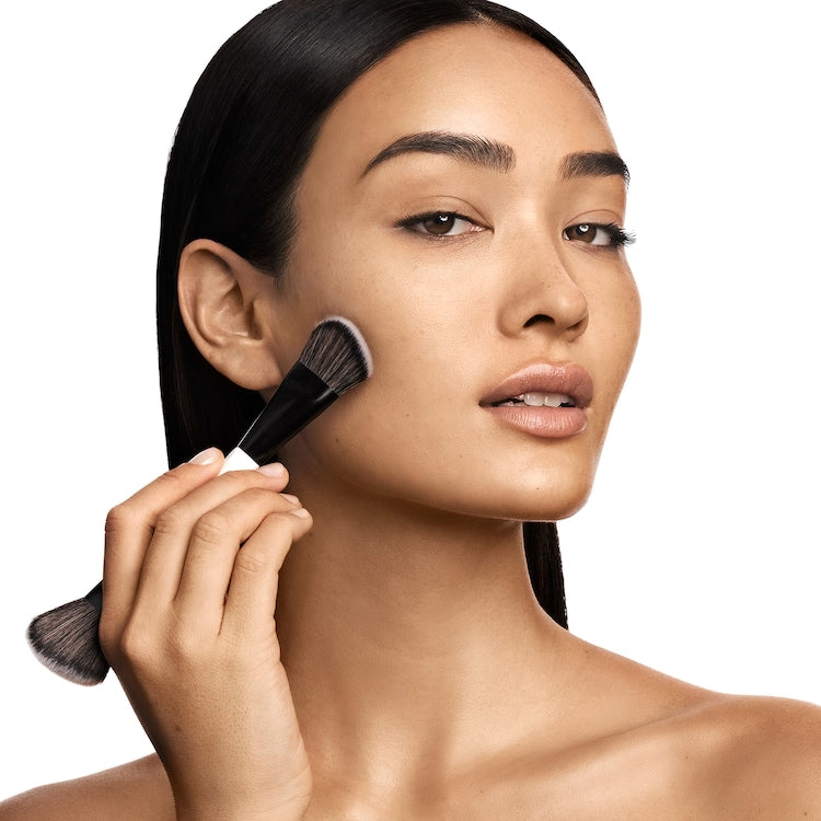 MAKEUP BY MARIO F4 Dual-Ended Powder & Sculpting Brush