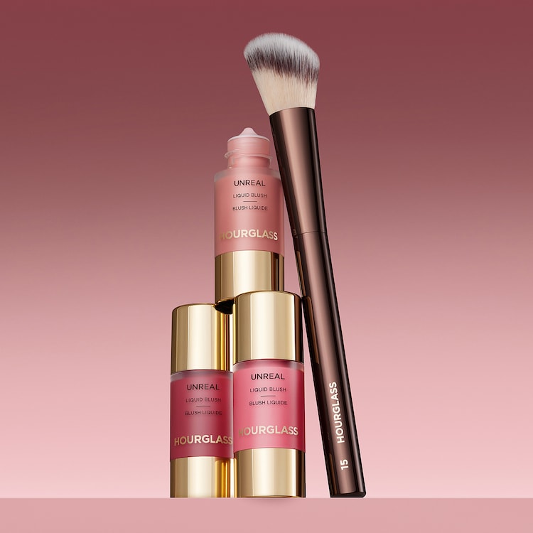 HOURGLASS No.15 Ambient Soft Glow Foundation Brush
